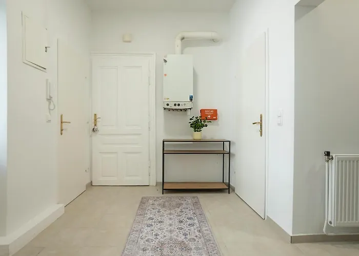 Appartement Modern With A Balcony Near Belvedere *